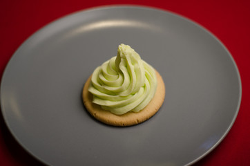 Biscuit a la creme de pistache poche