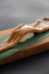 穴子の一本握り