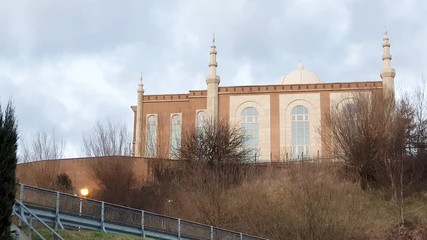 Al Mahdi Mosque - Bradford, UK - Ahmadiyya Mosques