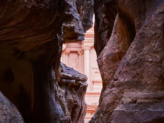 Fotobehang The treasury in Petra Jordan. View from the Siq canyon © thecriss