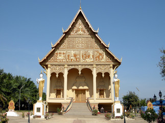 Fototapeta premium pha that luang buddhist temple in vientiane - Laos