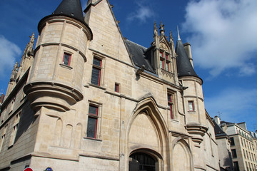 sens mansion in paris (france)