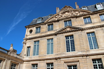 sale mansion in paris (france)