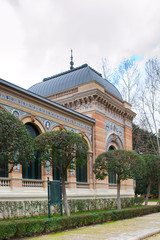 Fototapeta na wymiar Vilasquez Palace in Madrid, Spain