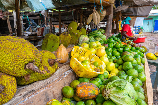 Arusha area: fruits on a table at Native Market in Mto Wa Mbu near the Ngorongoro concervation area withdifferent fruits and wicker dishes