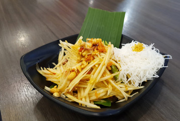 Thai style spicy mince pork and Pork offal salad with red onion