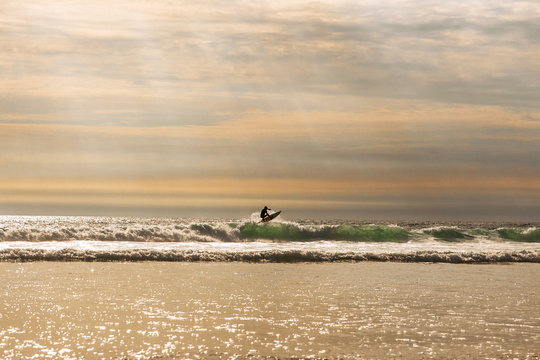 Surfeur en Bretagne