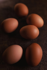 Eier auf dem Tisch