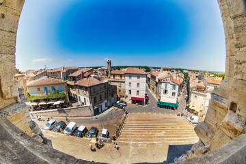 Obraz premium Blick über die Altstadt von Arles