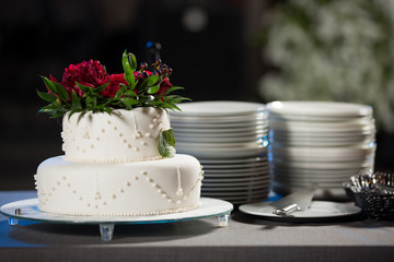 wedding cake with flowers