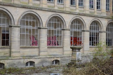 façade en ruine