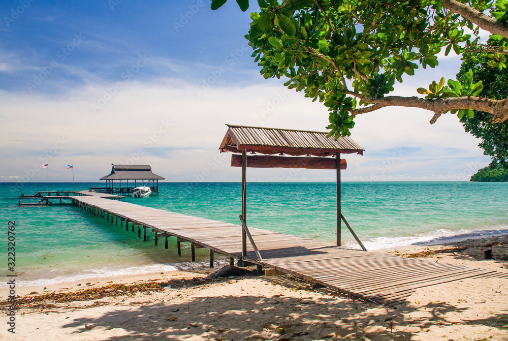 Poster pulau tiga - survivor island - sabah, malaysian borneo