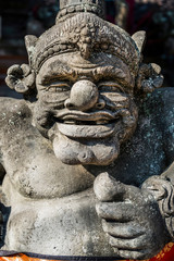 Tempelfigur  in Ubud auf Bali, Indonesien