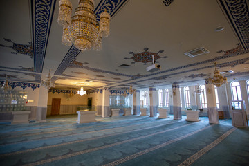 Obraz premium Interior of the largest and highest Muslim mosque in Europe. Moscow, Russia
