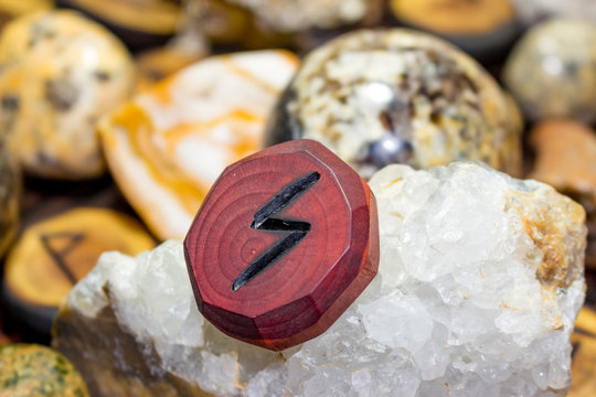 Rune Sowilo (Sigel, Sol) carved from wood - Elder Futhark