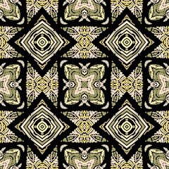 Textured zigzag lines vector seamless pattern. Tribal ethnic style carpet background. Repeat symmetrical tribal backdrop. Zig zag lines ornate tapestry ornaments. Geometric embroidery shapes, flowers