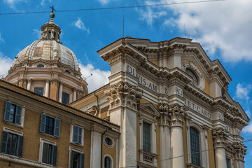Fototapeta na wymiar Santi Ambrogio e Carlo in Rom