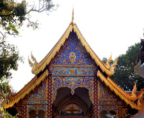 Fototapeta premium Beautifully decorated facade of Wat Phrathat Doi Southep in Chiangmai Thailand with many Buddha Statues