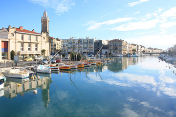 Fototapeta premium Beautiful Consular palace and the royal channel in Sete, Herault, France