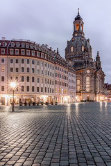 Naklejka premium Neumarkt und Frauenkirche in Dresden