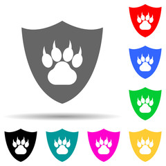 Fototapeta premium footprint of an animal in a shield green multi color style icon. Simple glyph, flat vector of greenpeace icons for ui and ux, website or mobile application