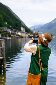 torist in Austria with phone