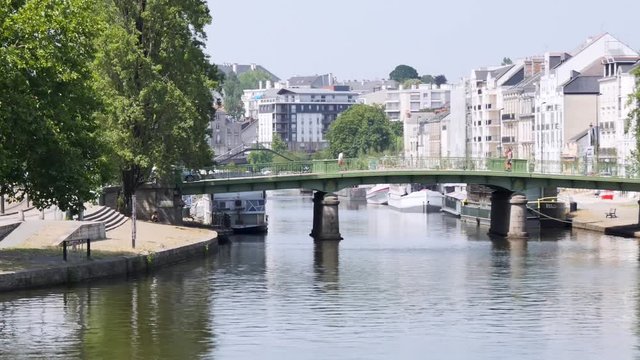 Time lapse in Nantes, a city located in western France. View on the canal called "l'Erdre" in the city centre. Filmed in the summer.