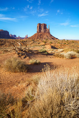 the scenic drive in the monument valley, usa
