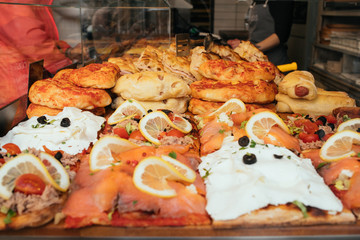 Italian street pizza 