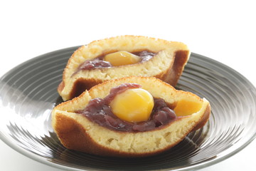 Japanese confectionery food, chestnut and red bean paste Dorayaki Pan cake sandwiches in half