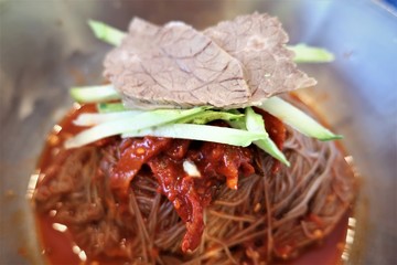 한식 회냉면
