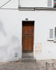 Obraz na płótnie Canvas Wooden Door in Paris