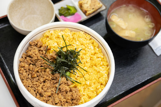 Rice bowl topped with chicken and Egg SOBORO