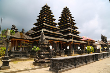 Fototapeta na wymiar Tempel Bali - Muttertempel