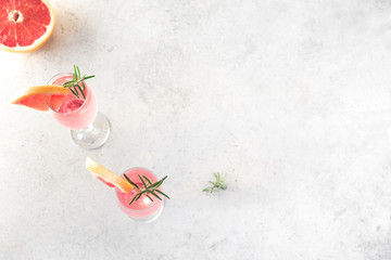 Fototapeta na wymiar Grapefruit Mimosa Cocktail