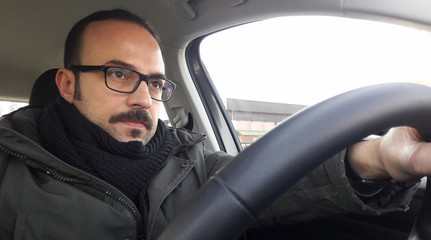 Guidare l'auto in inverno - concentrazione e problematiche