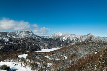 Fototapeta na wymiar 奥日光の山々雪景色