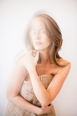 Obraz premium Beautiful fashion woman in studio. Close up.