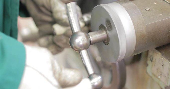 Impianti per tornitura di ingegneria aeronautica.