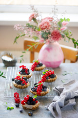 Raw white chocolate cheesecake tart...style rustic