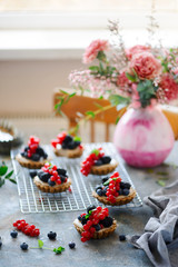 Raw white chocolate cheesecake tart...style rustic