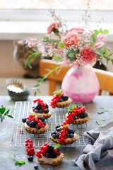 Raw white chocolate cheesecake tart...style rustic