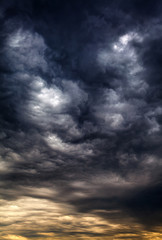 Obraz premium Dramatic Clouds Background