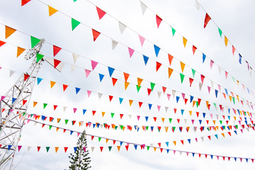 Obraz premium Colorful triangle stripe bunting flag