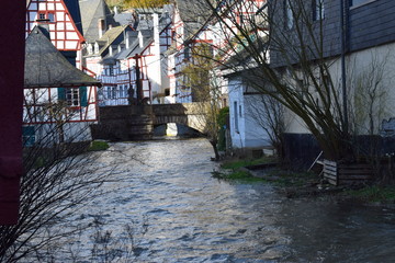 historischer Ortskern Monreal in der Eifel