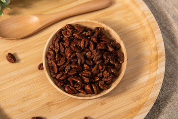 Walnut is a kind of nut food, it is very nutritious. It can also be used as medicine after grinding in Asia