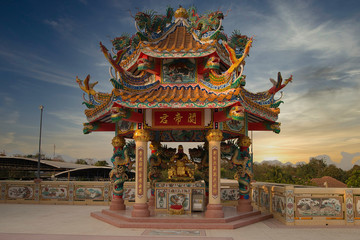 Fototapeta premium Chinesischer Tempel in Thailand