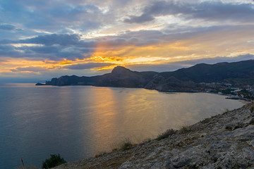 Fototapeta na wymiar Sunset on the Black Sea coast of Crimea.