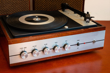 Tocadiscos antiguo