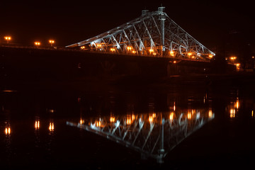 The Loschwitzer bridge in Dresden at night. It is called 